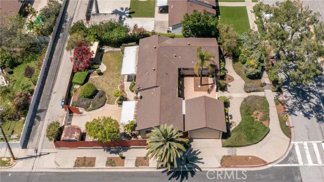 Detail Gallery Image 30 of 31 For 18300 San Fernando Mission Bld, Porter Ranch,  CA 91326 - 5 Beds | 2/1 Baths