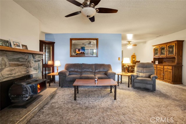 Detail Gallery Image 11 of 34 For 7453 Victoria Ave, Yucca Valley,  CA 92284 - 2 Beds | 2 Baths