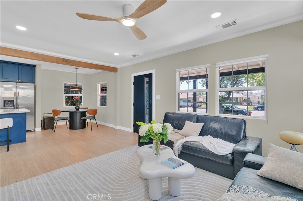 1330 N Lincoln StreetBurbank img 25