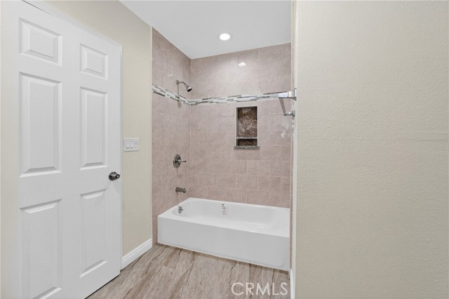 Detail Gallery Image 20 of 26 For 8734 Dalton, Los Angeles,  CA 90047 - 3 Beds | 2 Baths