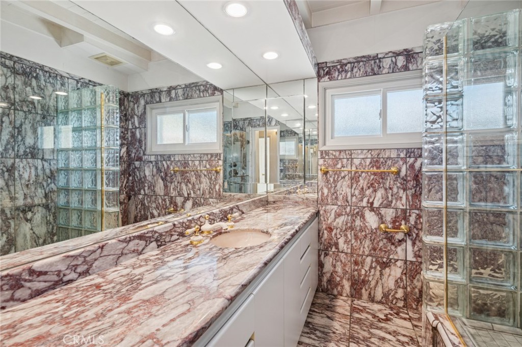 MLS #LG25264390 image #9