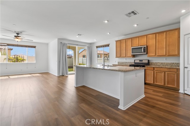 Detail Gallery Image 7 of 22 For 30255 Old Mill Rd, Menifee,  CA 92584 - 4 Beds | 2/1 Baths
