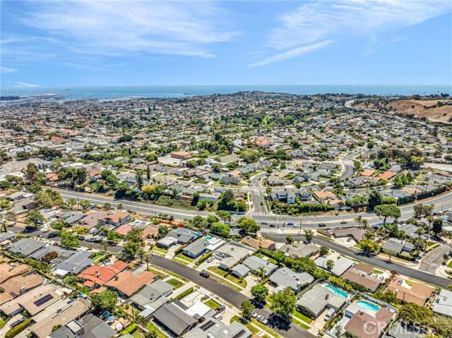 1801 W Chandeleur Drive, San Pedro CA: https://media.crmls.org/medias/eca571ac-d639-41b4-bc0f-8e316b012b4d.jpg