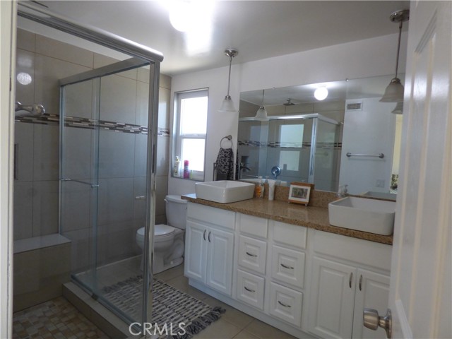 5650 Lake Lindero Drive, Agoura Hills CA: https://media.crmls.org/medias/eca5dad8-106a-463e-bff2-e3d1b8d047fa.jpg