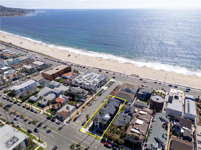 105 Avenue G, Redondo Beach, California 90277, 4 Bedrooms Bedrooms, ,3 BathroomsBathrooms,Residential,Sold,Avenue G,SB24133024