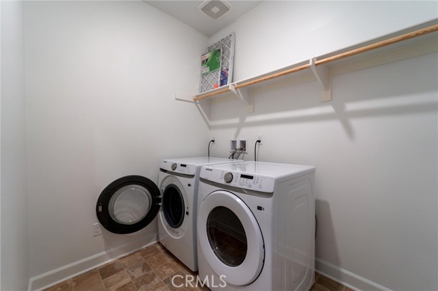 Detail Gallery Image 16 of 31 For 1532 Painted Cave, Chula Vista,  CA 91913 - 5 Beds | 3/1 Baths