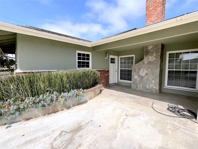 7811 Rhine Drive, Huntington Beach CA: https://media.crmls.org/medias/eca664d2-0287-4cdb-aeba-ae679a6c2aaa.jpg
