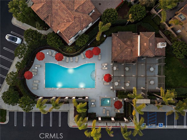 9 Durham Court, Laguna Niguel CA: https://media.crmls.org/medias/eca76929-4fea-4cea-a690-6270305acc97.jpg