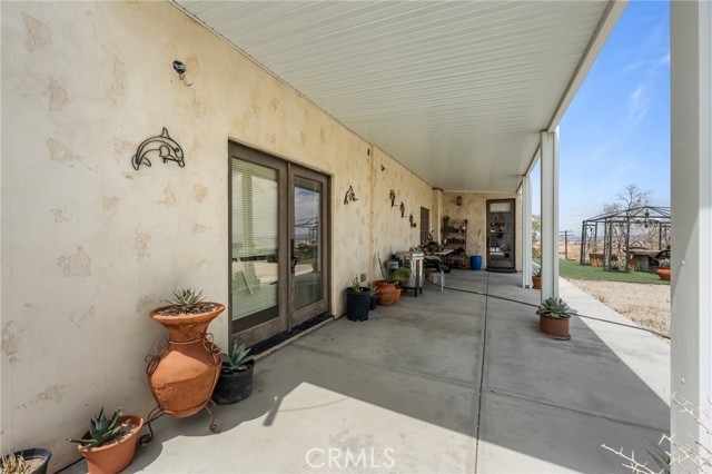 9075 Mesa Vista Street, Apple Valley CA: https://media.crmls.org/medias/eca7eace-fa73-4a88-a913-8e0ccd2d1bdc.jpg