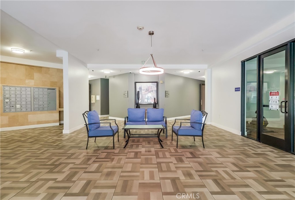 https://media.crmls.org/medias/eca874c5-803e-4804-84b6-236628fc5949.jpg?preset=X-Large