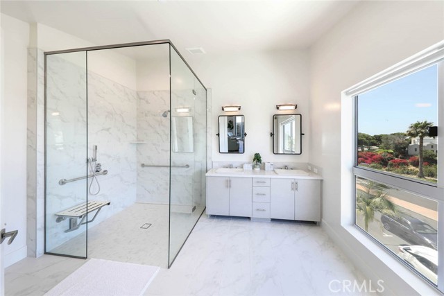 Detail Gallery Image 22 of 25 For 3918 E Coast Highway, Corona Del Mar,  CA 92625 - 3 Beds | 2/1 Baths