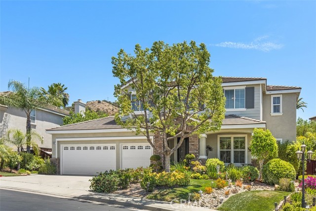 Detail Gallery Image 2 of 24 For 35982 Murano St, Murrieta,  CA 92562 - 4 Beds | 3/1 Baths