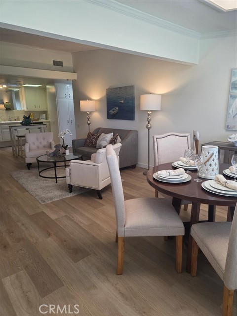 Detail Gallery Image 5 of 18 For 1660 Glenview Rd #78 J.,  Seal Beach,  CA 90740 - 2 Beds | 1 Baths