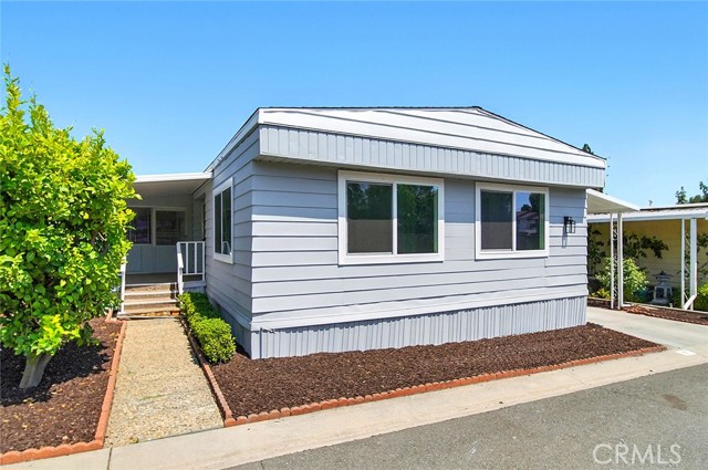 1001 W Lambert Road, La Habra CA: https://media.crmls.org/medias/ecacbcd1-bf39-4f0d-b0c6-178f650b1db2.jpg