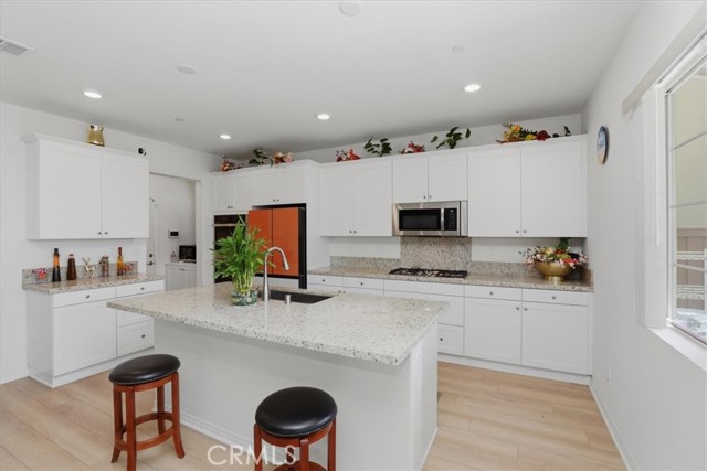 Detail Gallery Image 19 of 50 For 29259 Alamitos, Menifee,  CA 92585 - 4 Beds | 3 Baths