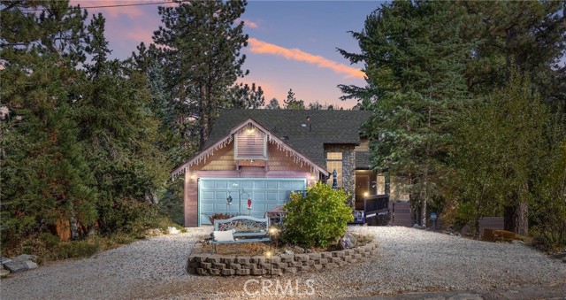 Detail Gallery Image 1 of 28 For 2116 Bernina Dr, –,  CA 93222 - 3 Beds | 2/1 Baths