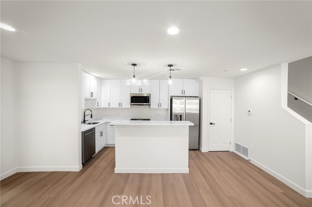 Detail Gallery Image 8 of 28 For 306 W Congress St, Colton,  CA 92324 - 4 Beds | 3 Baths