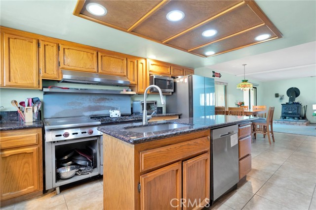 Detail Gallery Image 34 of 70 For 30881 Pawnee Rd, Lucerne Valley,  CA 92356 - 6 Beds | 4/1 Baths