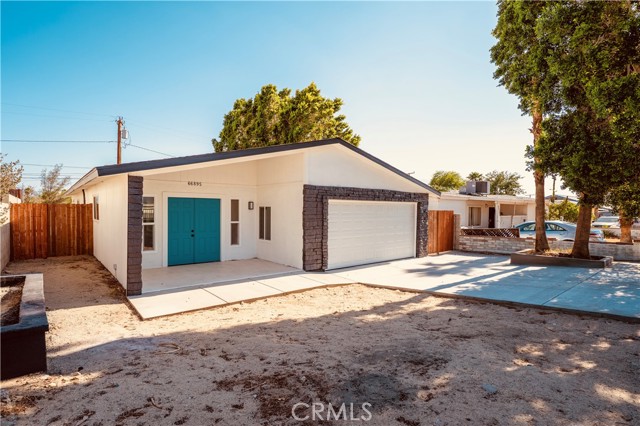 Detail Gallery Image 3 of 17 For 66895 Flora Ave, Desert Hot Springs,  CA 92240 - 4 Beds | 2 Baths