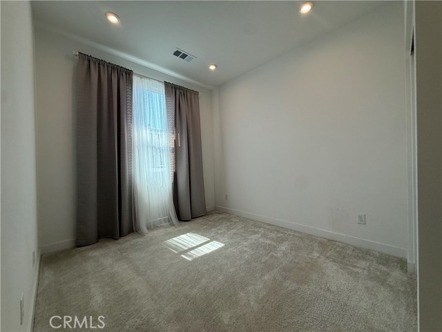 1118 W Bushell Street, Anaheim CA: https://media.crmls.org/medias/ecaed657-7c2e-421d-8cdf-2489bd39afb9.jpg