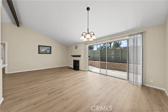 Detail Gallery Image 5 of 16 For 684 Parkview Dr, Lake Elsinore,  CA 92530 - 2 Beds | 1 Baths