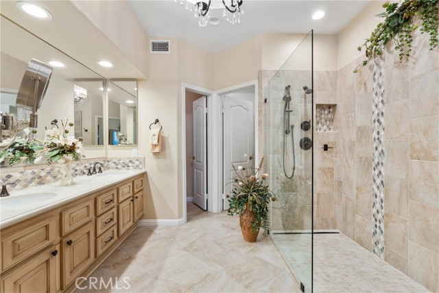 Detail Gallery Image 21 of 39 For 1444 Upland Hills Dr N, Upland,  CA 91784 - 2 Beds | 2/1 Baths