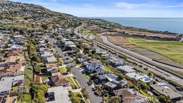 Detail Gallery Image 7 of 38 For 4002 Admirable Dr, Rancho Palos Verdes,  CA 90275 - 4 Beds | 2 Baths