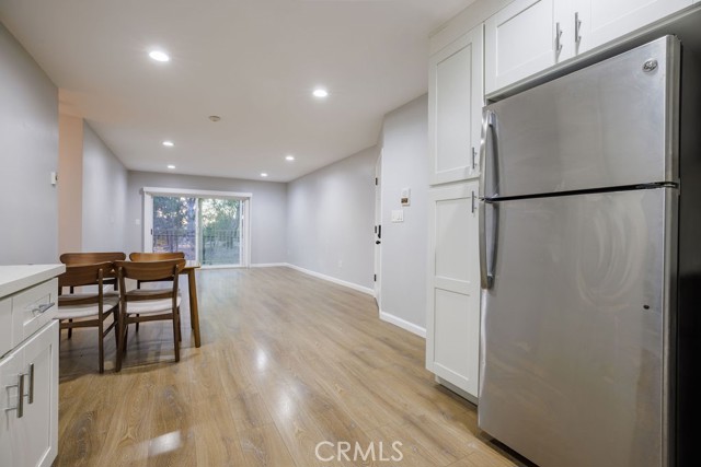 Open layout living area, the kitchen opens to the dining and living room
