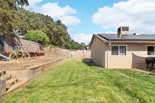 2685 Forestview Drive, Oroville CA: https://media.crmls.org/medias/ecb1233f-9872-47eb-8c9d-9ee03306f0e6.jpg