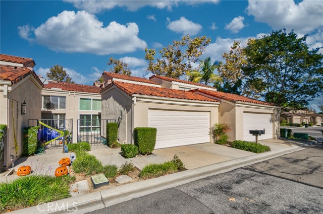 Detail Gallery Image 2 of 28 For 453 Westchester, Fullerton,  CA 92835 - 3 Beds | 3 Baths