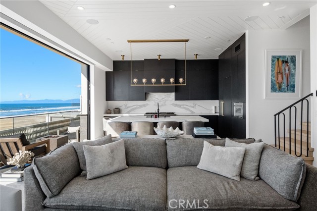 Detail Gallery Image 33 of 53 For 2200 the Strand a,  Manhattan Beach,  CA 90266 - 2 Beds | 2 Baths