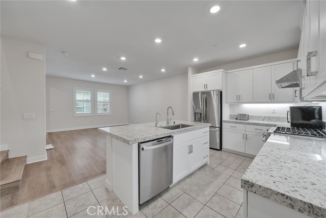 Detail Gallery Image 14 of 43 For 12128 Summer Ln, Whittier,  CA 90602 - 3 Beds | 3 Baths