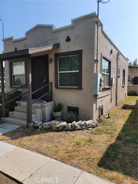 Detail Gallery Image 1 of 28 For 5116 Huntington Dr #1/2,  Los Angeles,  CA 90032 - 1 Beds | 1 Baths