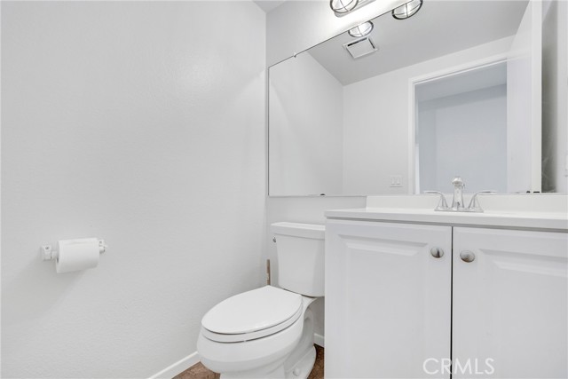 Detail Gallery Image 7 of 10 For 2313 S Greenwood Pl #C,  Ontario,  CA 91761 - 2 Beds | 1/1 Baths