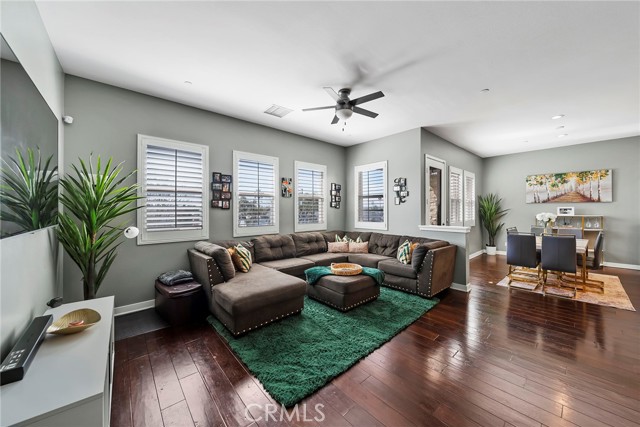 Detail Gallery Image 23 of 61 For 9339 Alondra Bld #2,  Bellflower,  CA 90706 - 3 Beds | 4 Baths