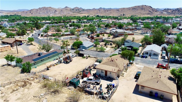 15464 3rd Street, Victorville CA: https://media.crmls.org/medias/ecb40d6d-5ae8-49dd-ba8e-698ef1d7df32.jpg