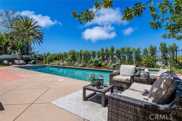 Lush landscape and ocean views from your backyard. Lush landscape and ocean views from your backyard.