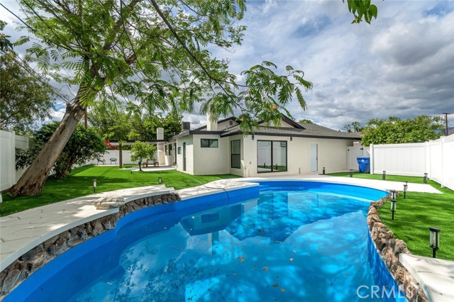 Detail Gallery Image 40 of 48 For 19806 Needles, Chatsworth,  CA 91311 - 3 Beds | 3 Baths