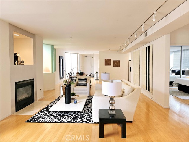 Detail Gallery Image 19 of 43 For 938 2nd St #301,  Santa Monica,  CA 90403 - 2 Beds | 2/1 Baths