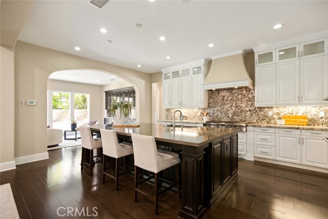 Image 19 of 75 For 2282 Rosecrans Court
