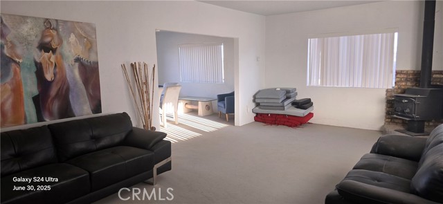 121 Old Woman Springs Road, Yucca Valley CA: https://media.crmls.org/medias/ecb847c4-2790-45c1-8c98-7c664681c024.jpg