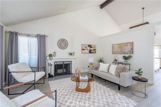 Detail Gallery Image 5 of 42 For 13052 Laramore Ln, Garden Grove,  CA 92843 - 4 Beds | 2 Baths