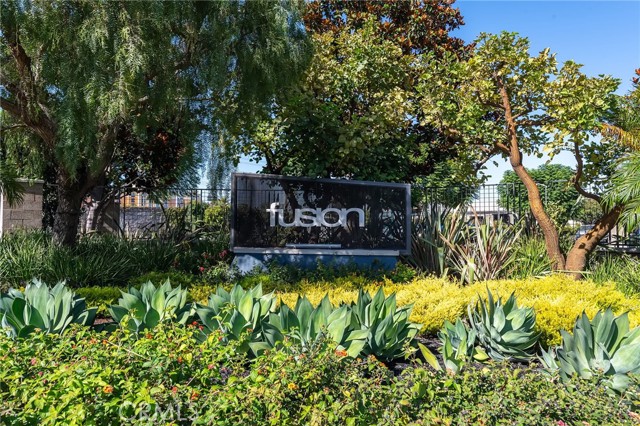2 Bed Home for Sale in Hawthorne, California