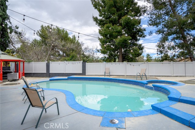 Detail Gallery Image 30 of 37 For 20643 Calhaven Dr, Saugus,  CA 91390 - 4 Beds | 2/1 Baths