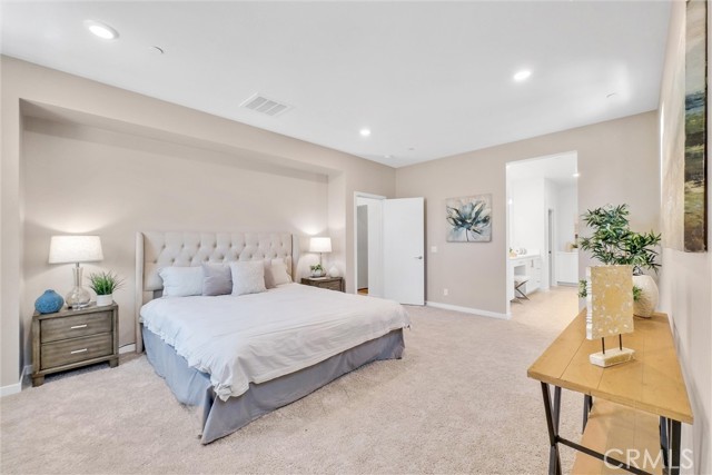 Detail Gallery Image 14 of 30 For 17941 Auger Lane, Huntington Beach,  CA 92646 - 3 Beds | 2/1 Baths