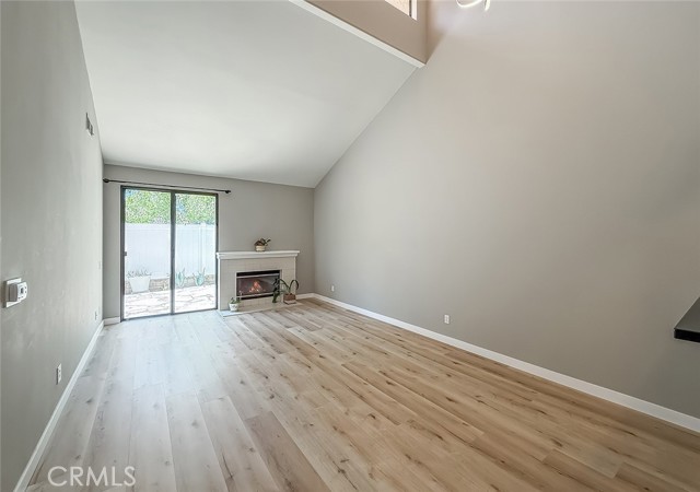 4766 Taranto Way, Oak Park CA: https://media.crmls.org/medias/ecb99a68-837f-4949-95d0-ee4229ceb5cf.jpg