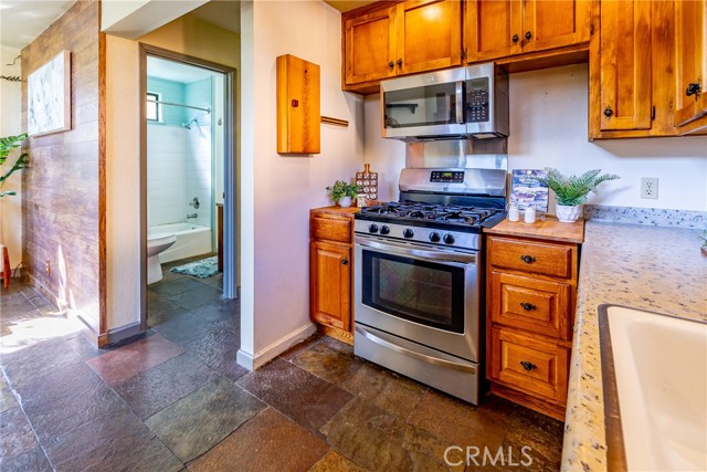 Detail Gallery Image 16 of 45 For 1935 Spencer St, Cambria,  CA 93428 - 2 Beds | 2 Baths