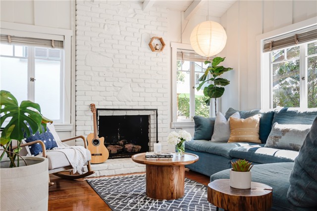 517 5th Street, Manhattan Beach, California 90266, 3 Bedrooms Bedrooms, ,2 BathroomsBathrooms,Residential,Sold,5th,SB22046594