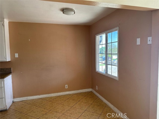 Detail Gallery Image 8 of 9 For 5420 Lewis Ave, Riverside,  CA 92503 - 3 Beds | 1 Baths