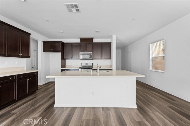 Detail Gallery Image 6 of 40 For 893 Harvest Ave, Upland,  CA 91786 - 3 Beds | 2/1 Baths